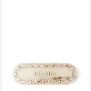 Meet your Posher, Ashika